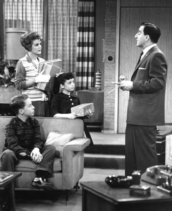 7 seasons of 36 shows...unheard of today....
