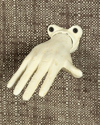 Wall Mounted Cast Iron Open Hand - Right - Antique White