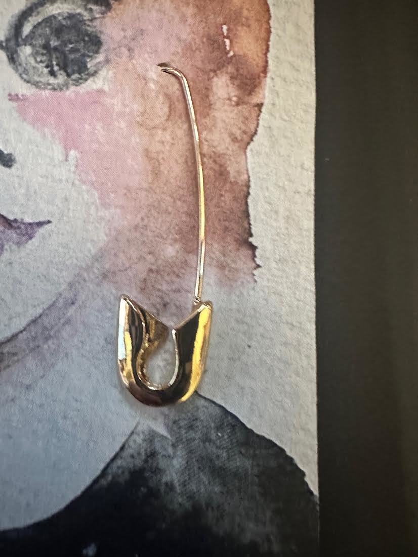 Safety Pin Earrings & AC Art ♥