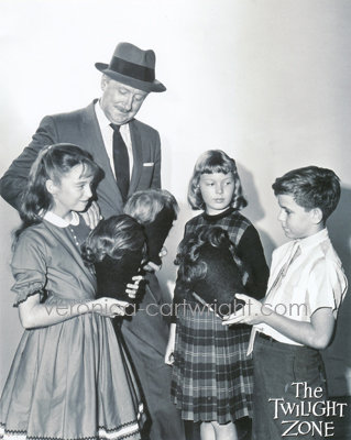 #53 Twilight Zone-Wigs
