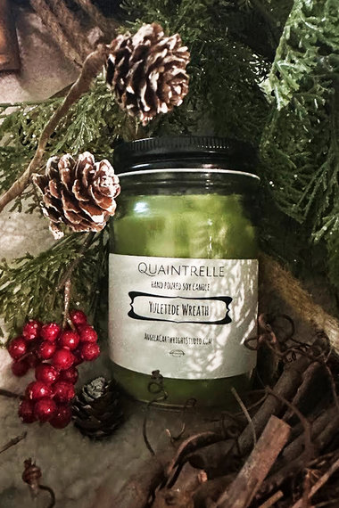 Yuletide Wreath Candle