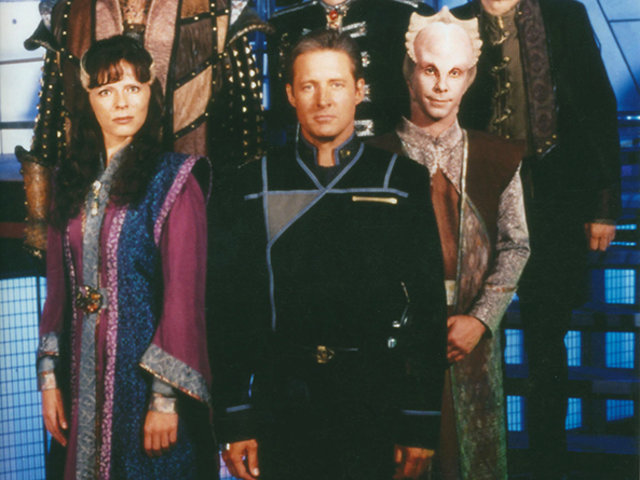 #10 Babylon 5 cast