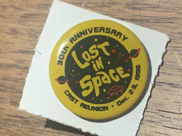 #129 Lost In Space 30th Anniversary pin RARE