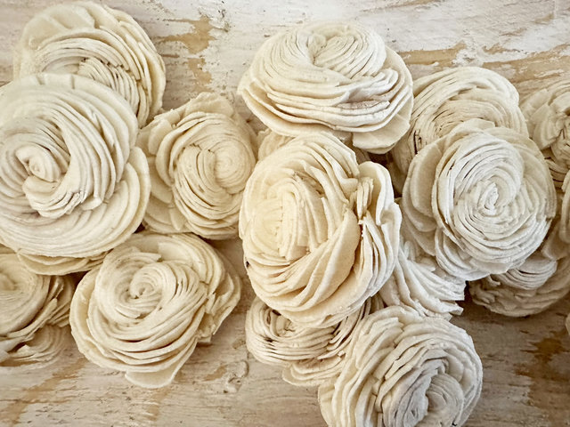 Zara Zinnia Twist Flowers