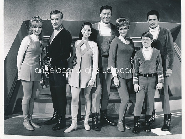 #32 Lost In Space 3rd season-BW
