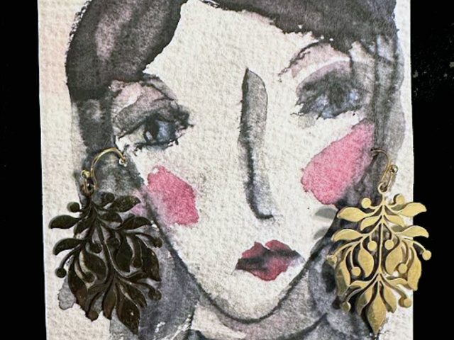 Golden Floral Earrings & AC Art ♥