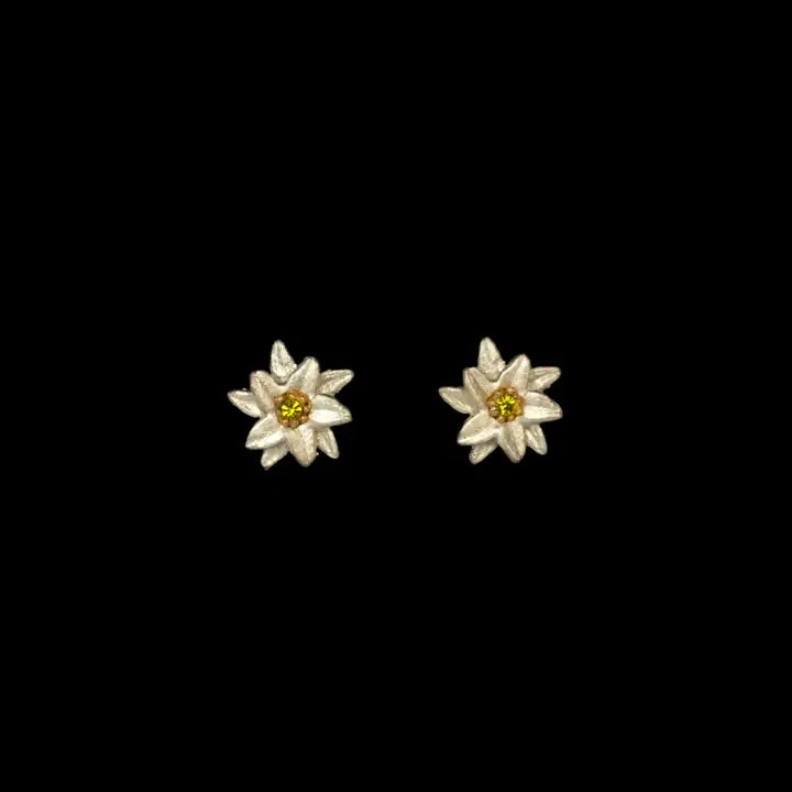 Edelweiss Blossom Post Earring ♥ #7